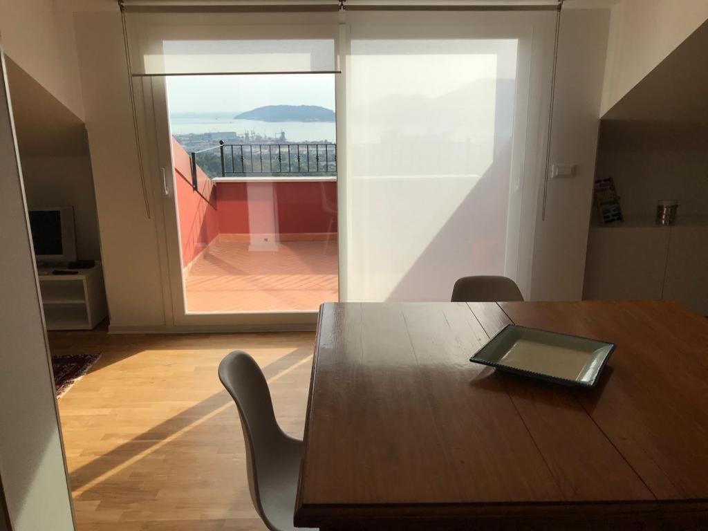 ヴェッツァーノ・リーグレLa Casa Con Vista Di Emmaアパートメント エクステリア 写真